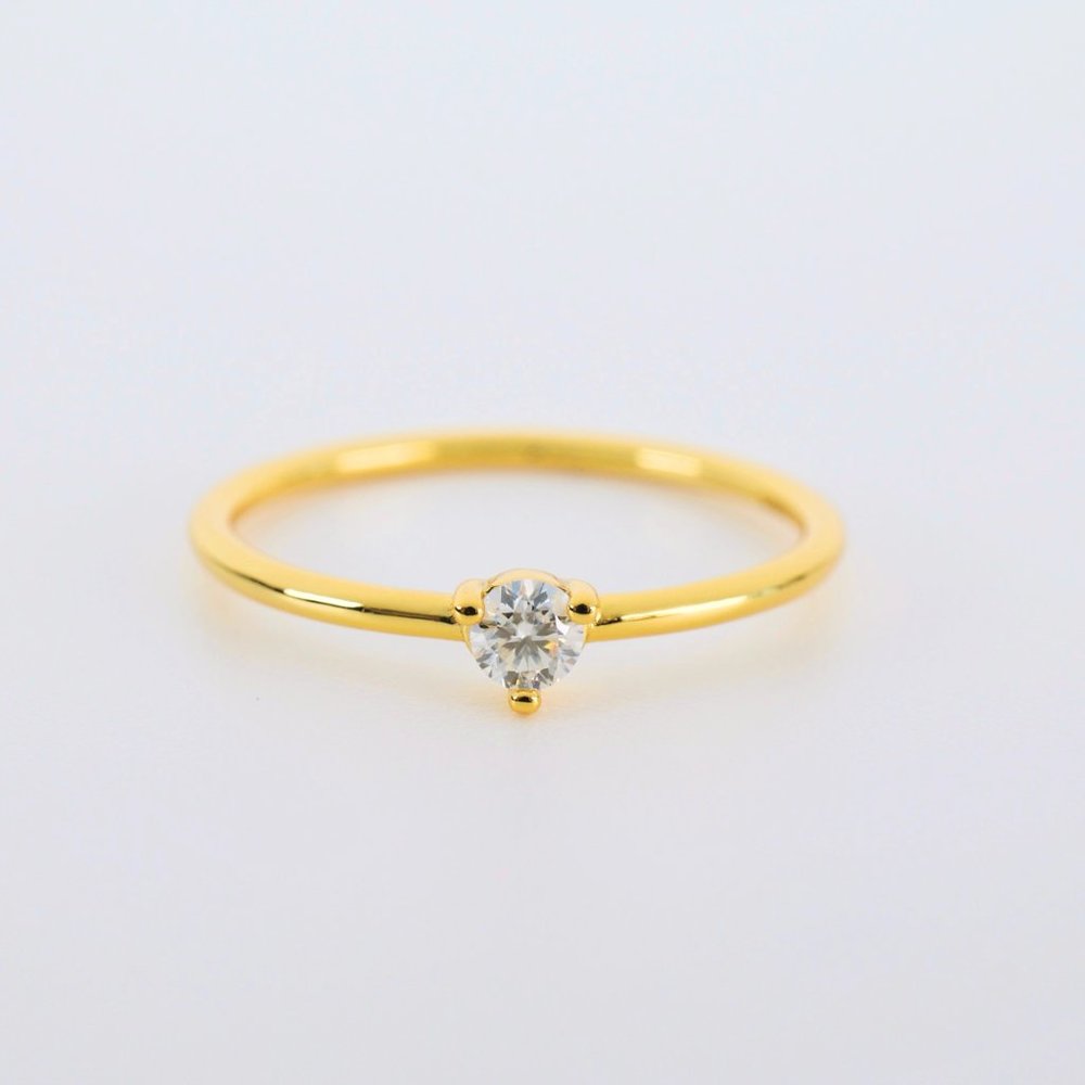 Lorna Brilliant Tiny Round Solitaire Clear Crystal 18K Gold Ring S925
